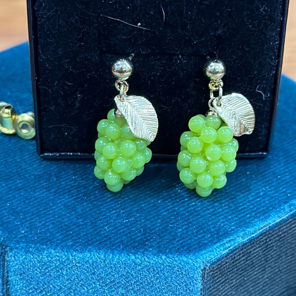 Earrings - Picture 4 of 16